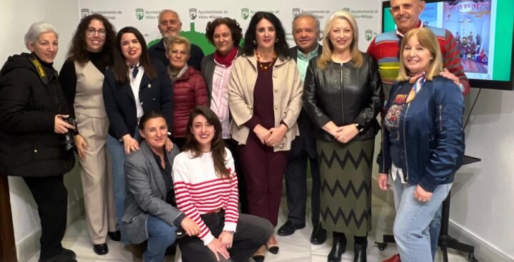 El desfile “Legado de Reyes” y las Cruces de Mayo volverán a ser protagonistas en 2026 por las calles de Vélez-Málaga