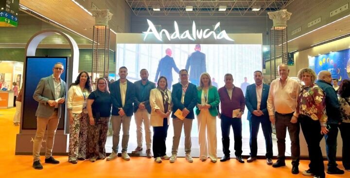 PRESENTACION DESTINO AXARQUIA COSTA DEL SOL BAJO EL PROYECTO CORAZON MOSCATEL EN EXPOVACACIONES DE BILBAO 2026