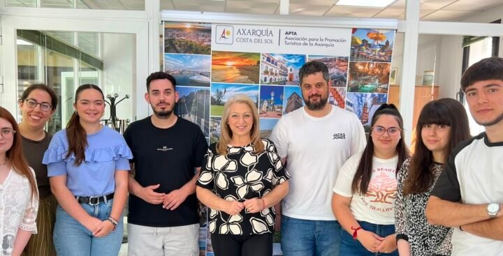 APTA impulsa la formación práctica de alumnado de FP Dual y Máster en la promoción turística de la Axarquía