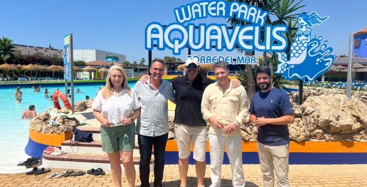 ENTREVISTA EN EL PARQUE ACUÁTICO AQUAVELIS, TORRE DEL MAR (VÉLEZ-MÁLAGA)